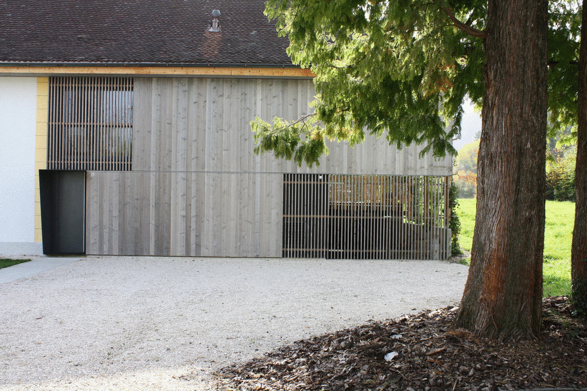 Façade en tavillons de bois — Maison Borruat, Berlincourt
